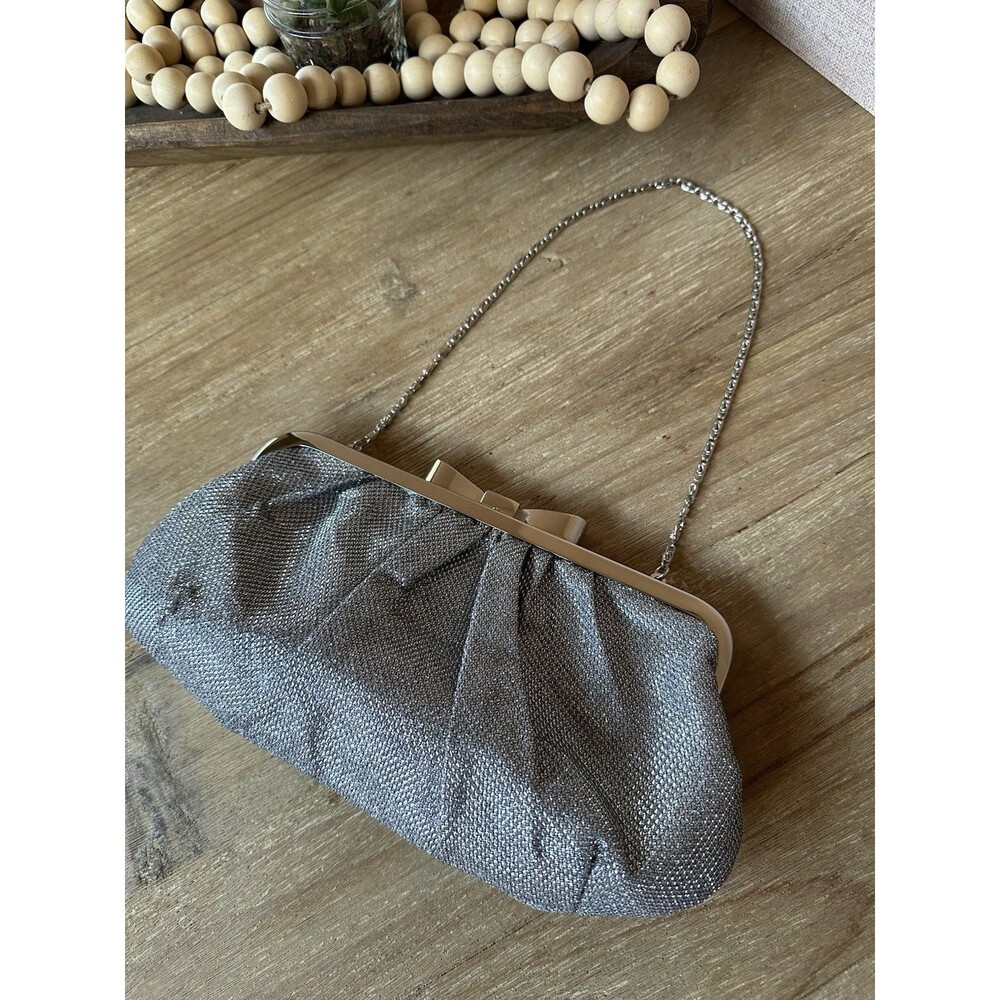 Glittery Silver Mesh Evening Bag Clutch Purse with Chain Strap - Picture 4 of 4